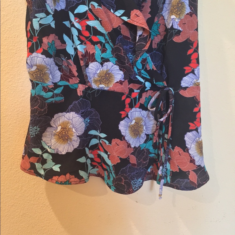 Floral blouse - Picture 3 of 3